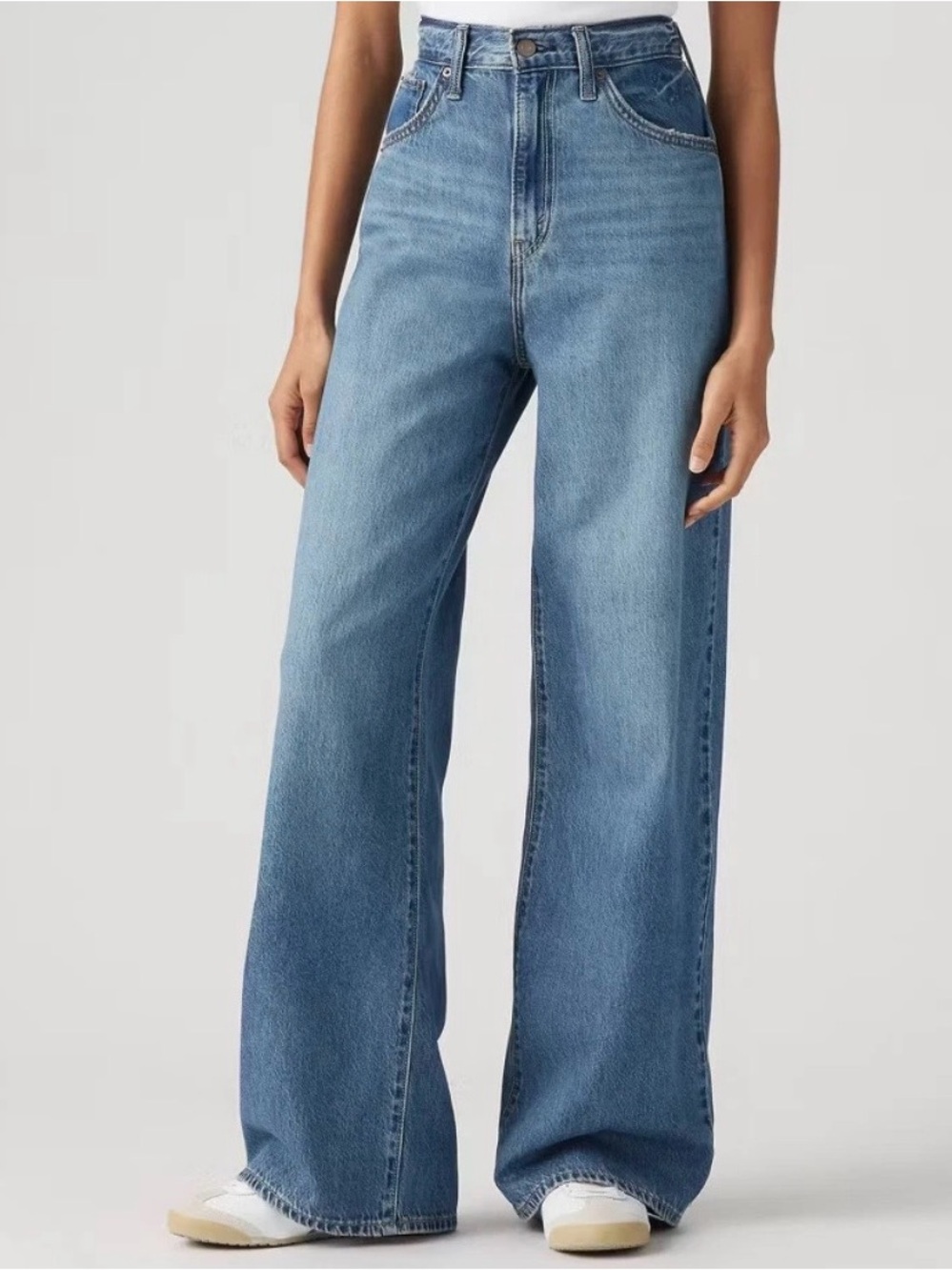 Levi's Women's High-Rise Cinch Baggy Jeans - Chasing Dreams Size 30x31 NWT